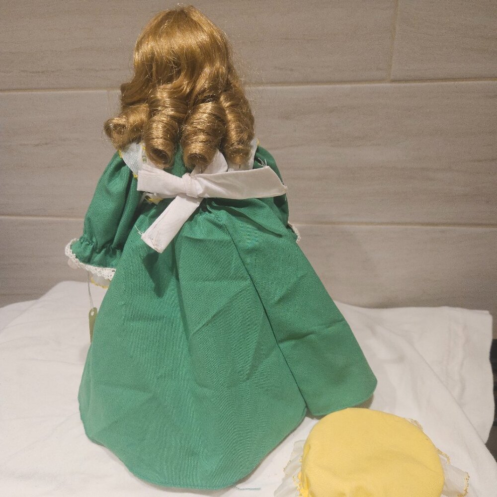 DOLL, MOTHER HUBBARD - Picture 5 of 7